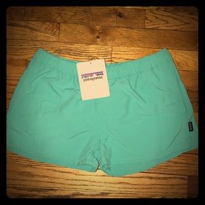 Patagonia Barely Baggies Shorts Size Medium